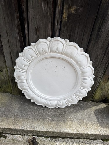Painted plaster traditional - painted,