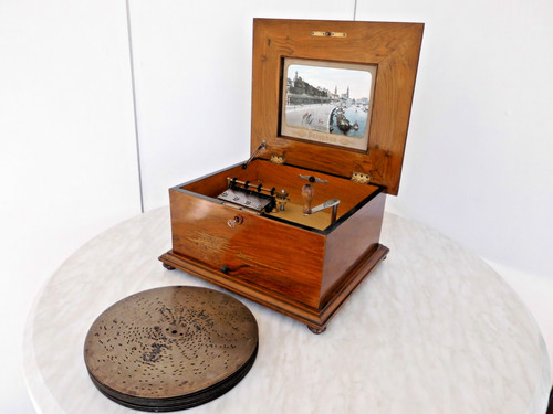 Good polyphonic music box - , 15