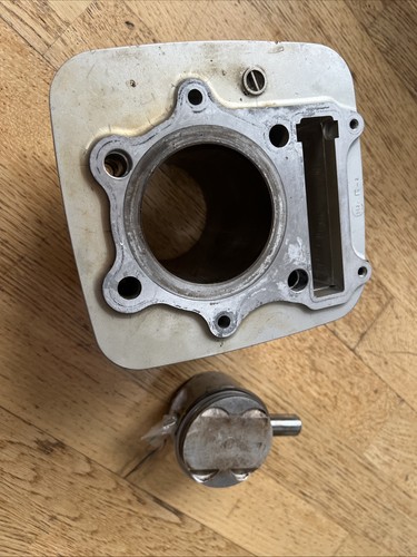 Suzuki tu250 engine barrel - tu250,