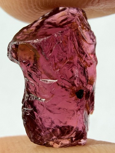 Natural purple garnet - ct,