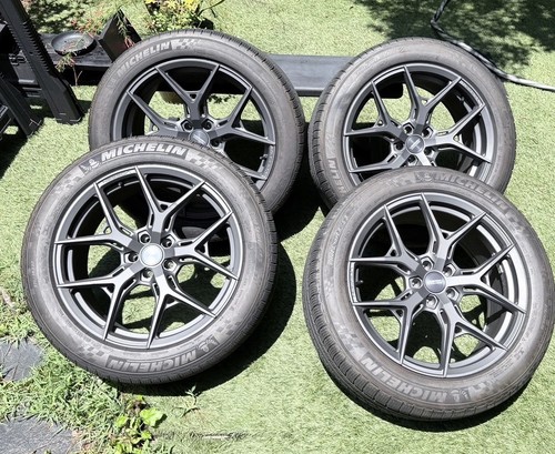 Vossen staggered wheels - 20”,