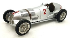 CMC 1/18 Scale M-114 Mercedes