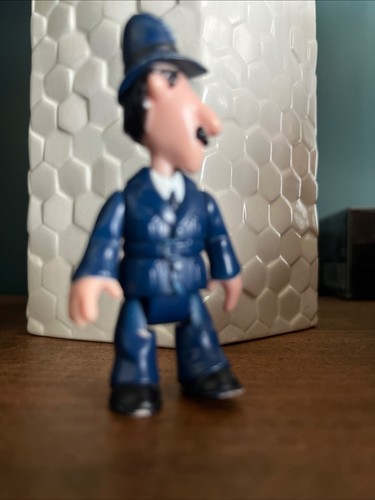 Postman pat sds figures - pat,