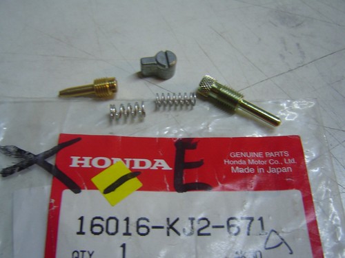Adjustment screw kit slow - screw,