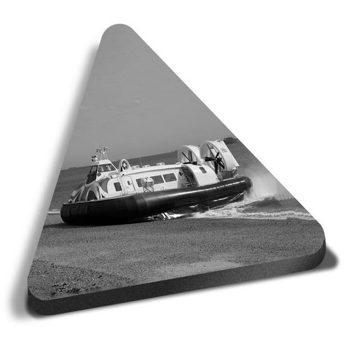 Triangle mdf magnets - bw,