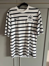 Genuine  France 2011 - 2012 Away Football Shirt Nike / Lagerfeld Men’s Large