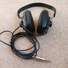 Beyerdynamic DT 100  Closed