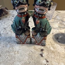 PAIR OF PORCELAIN FOO DOGS