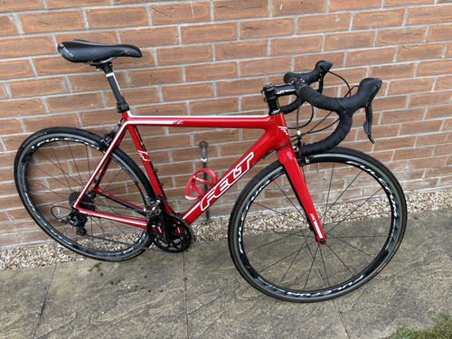 Carbon fibre road bike - fibre, fulcrum
