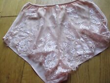 VINTAGE  POLYESTER FRENCH KNICKERS PANTIES PEACHY PINK LACE FRONT