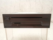 VOLKSWAGEN PASSAT RADIO MEDIA