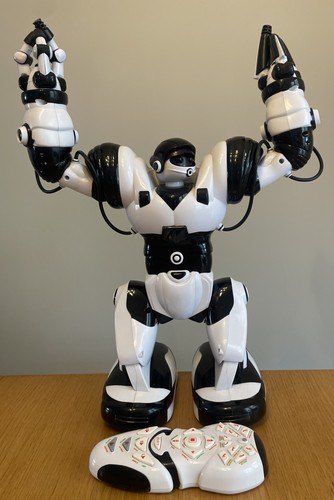 2004 vintage robot wowwee - 2004,