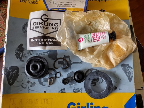 Master cylinder seal repair - cylinder,