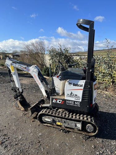Mini micro digger hire - mini,