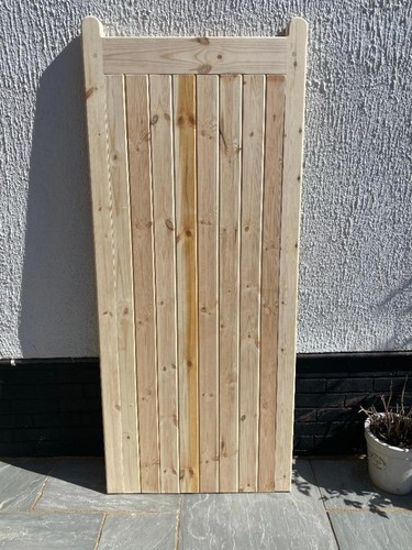 Wooden gate pedestrian - gate,,