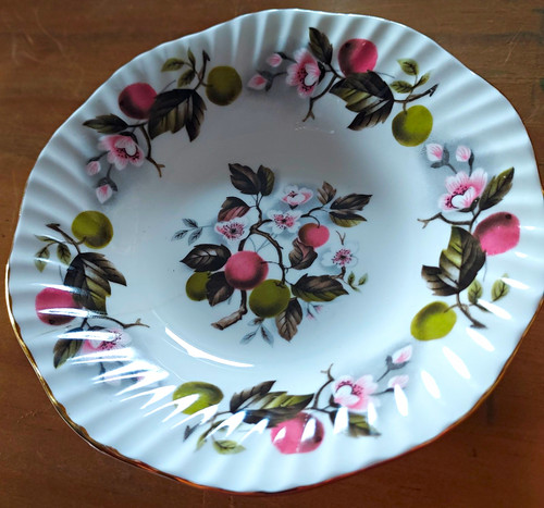 Elizabethan fine bone china - elizabethan,