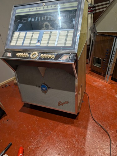 Wurlitzer lyric vinyl jukebox - wurlitzer,