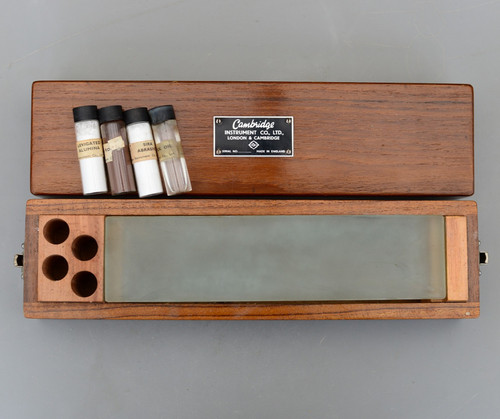 Vintage cambridge instrument - cambridge,