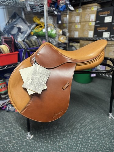 Amerigo jumping tan saddle - amerigo,