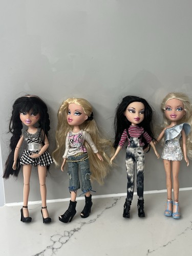 Bratz bundle - bratz,