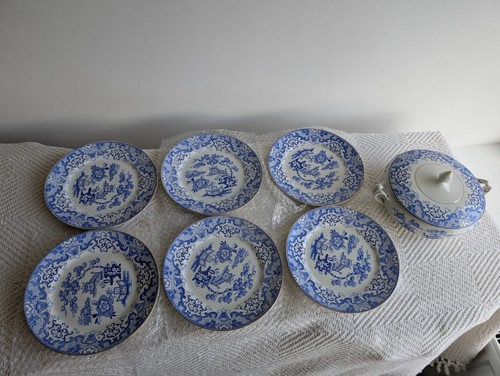 The liverpool pottery - liverpool,