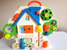 1985 Musical Activities Center Fisher Price, crib or playpen toys for
