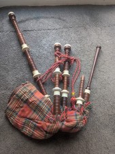 Vintage Bagpipes- House