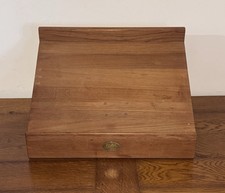 Teak lectern - Lister