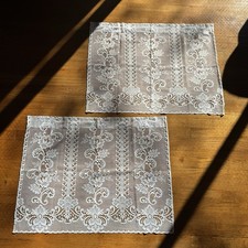 Vintage Floral Lace 33x24.5”