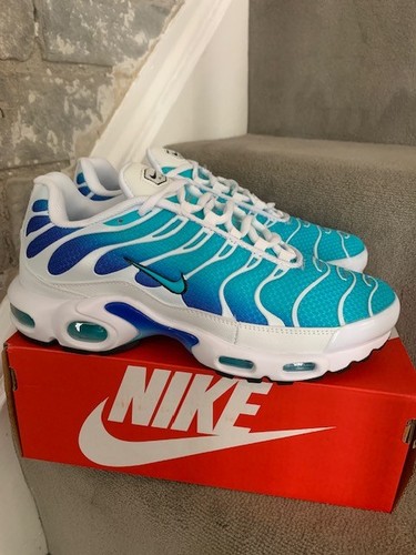 Size brand new nike - 9,