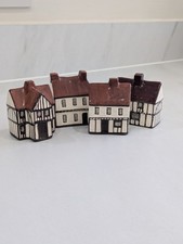 4 x Vintage Mudlen End Pottery