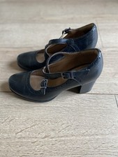 Clarks Artisan Women's Mary