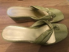 Nine West Olive Green Sandals size 6 (US 8)