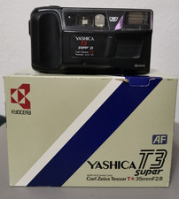 Yashica T3D camera - Carl