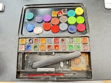 Vintage Reeves Student Colour Box ceramic Paint Dishes.  Tin Case With Colours