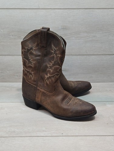 Vintageariat women pointed - women,