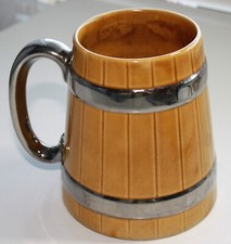 Vintage 1960's Wade Barrel