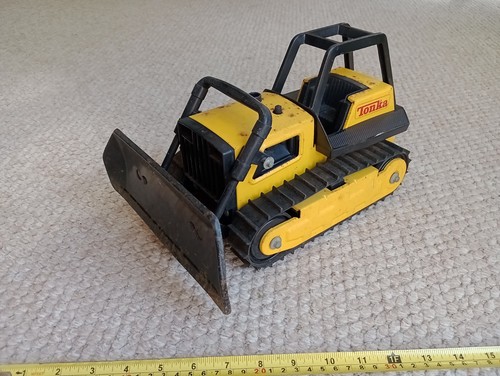 Tonka mighty bulldozer tin - mighty, in