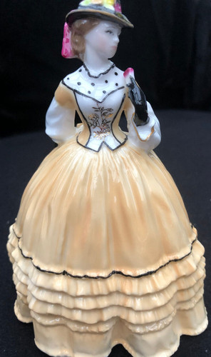 Lady alice figurine - alice,