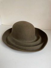 BERMONA TREND 100% WOOL OLIVE