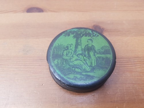 Georgian papier mache snuff - mache,