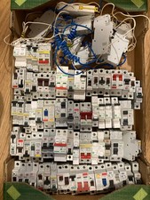 80 Square D  Shneider  Wylex