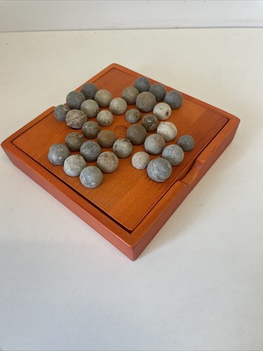 Lead balls solitaire - x,