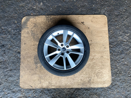 Genuine skoda octavia mk3 - skoda,