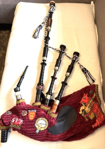 Vintage highland bagpipes - highland,