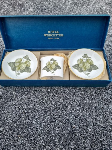 Royal worcester 1965 - royal,