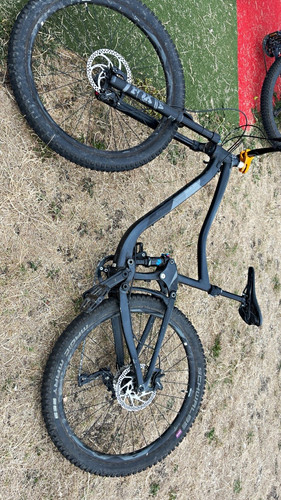 Giant black carbon - giant, full