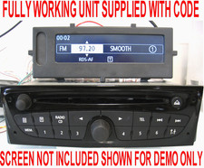 2012 RENAULT CLIO MK3 RADIO STEREO CD PLAYER 281151921R PIANO BLACK WITH CODE