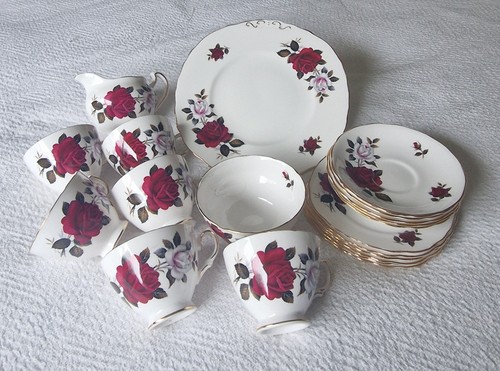 Colclough amoretto rose tea - colclough, rose"