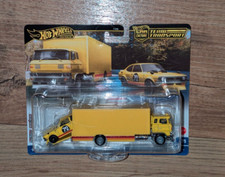 Hot Wheels Premium Team Transport 1972 Toyota Corolla Levin/Sakura Sprinter